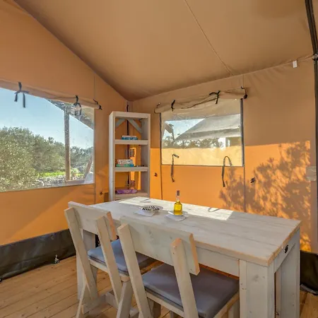Adriatic Heritage Glamping No2 With Jacuzzi Luxury tent *