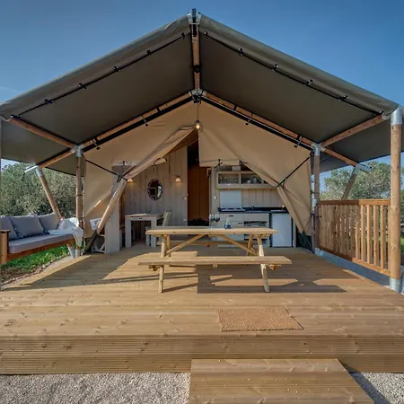 Adriatic Heritage Glamping No2 With Jacuzzi *
