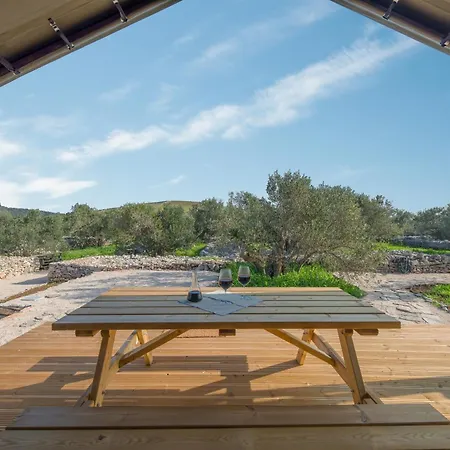 Adriatic Heritage Glamping No2 With Jacuzzi
