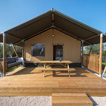 Adriatic Heritage Glamping No2 With Jacuzzi *