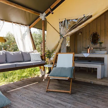 Adriatic Heritage Glamping No2 With Jacuzzi Donje Selo na Šolti