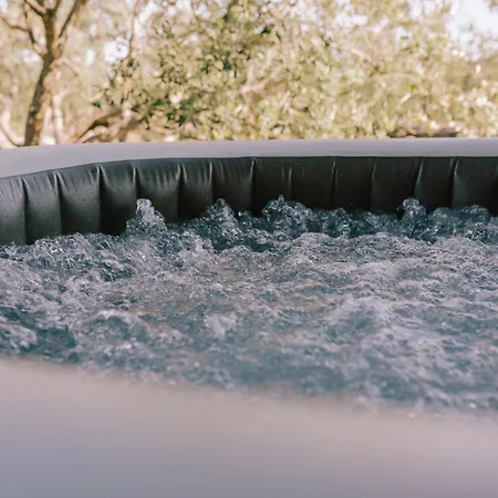 Adriatic Heritage Glamping No2 With Jacuzzi خيمة فخمة Donje Selo na Šolti