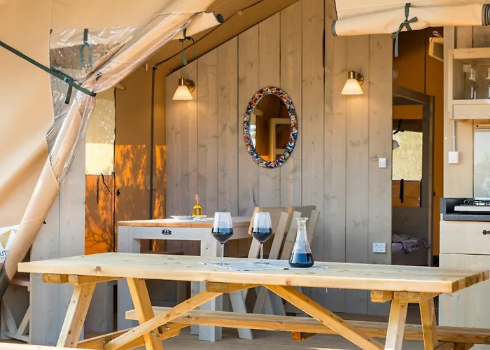 Adriatic Heritage Glamping No2 With Jacuzzi Campo de lujo *