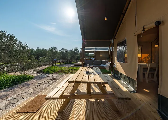 Adriatic Heritage Glamping No2 With Jacuzzi Campo de lujo