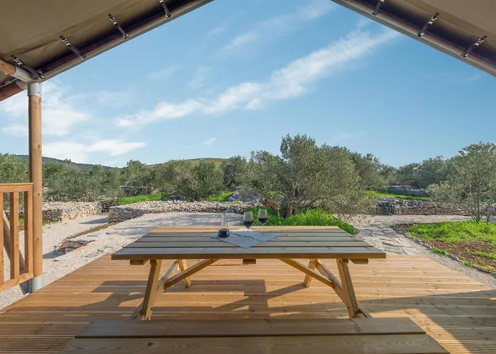 Adriatic Heritage Glamping No2 With Jacuzzi