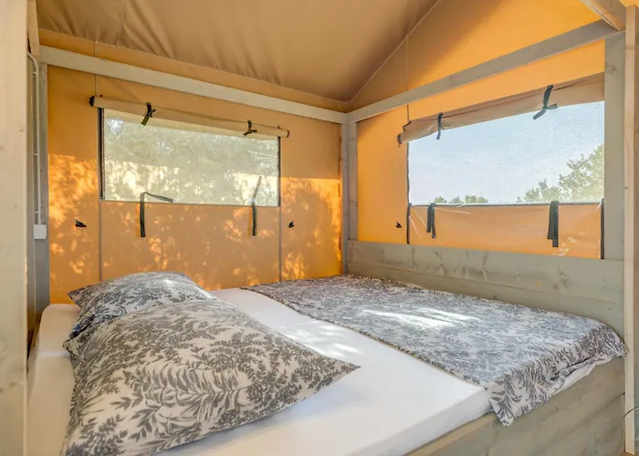 Adriatic Heritage Glamping No2 With Jacuzzi Campo de lujo