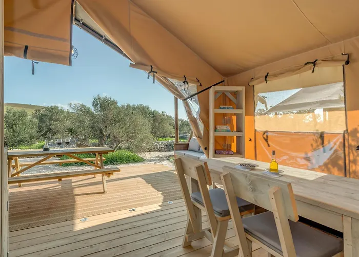 Campo de lujo Adriatic Heritage Glamping No2 With Jacuzzi