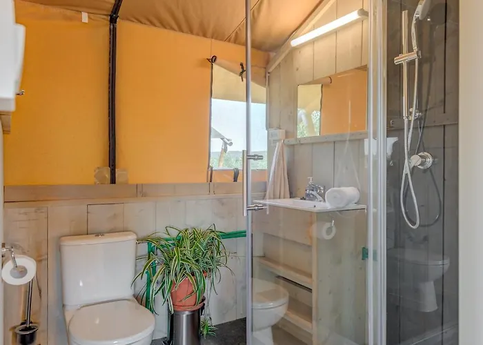 Adriatic Heritage Glamping No2 With Jacuzzi Donje Selo na Šolti